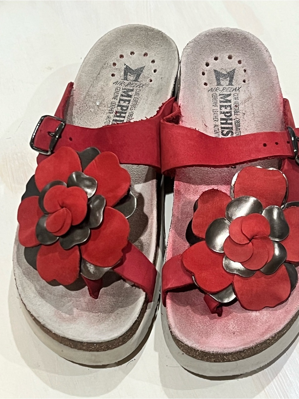 Mephisto Women's Helen Flower Sandal size 38